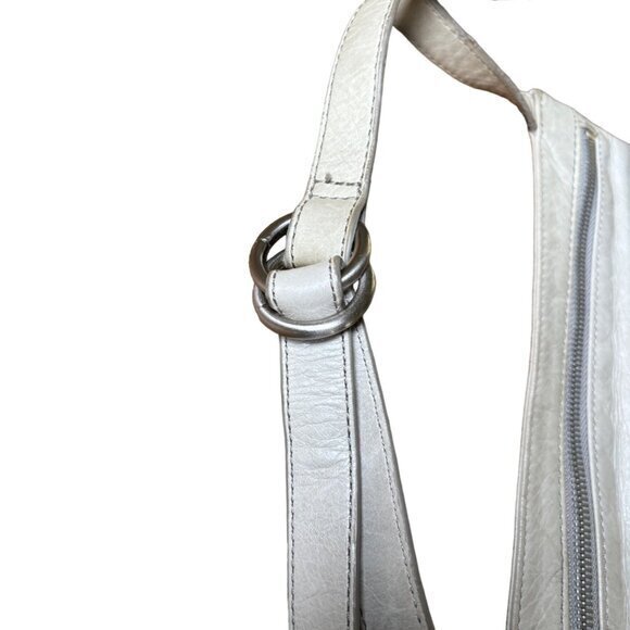 HOBO International‎ Leather Crossbody Bag Handbag Purse Tassel Silvertone EUC - Picture 15 of 15